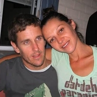 Družinska tragedija, ki je pretresla državo: starša ubila avtistična sinova, nato sodila še sebi