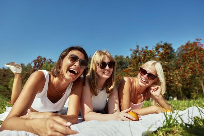 horoskop znamenja astro znaki ženske prijateljice dekleta