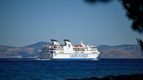 jadrolinija hrvaska hvar jadransko morje jadran promet trajekt turisti domacini delo spremembe