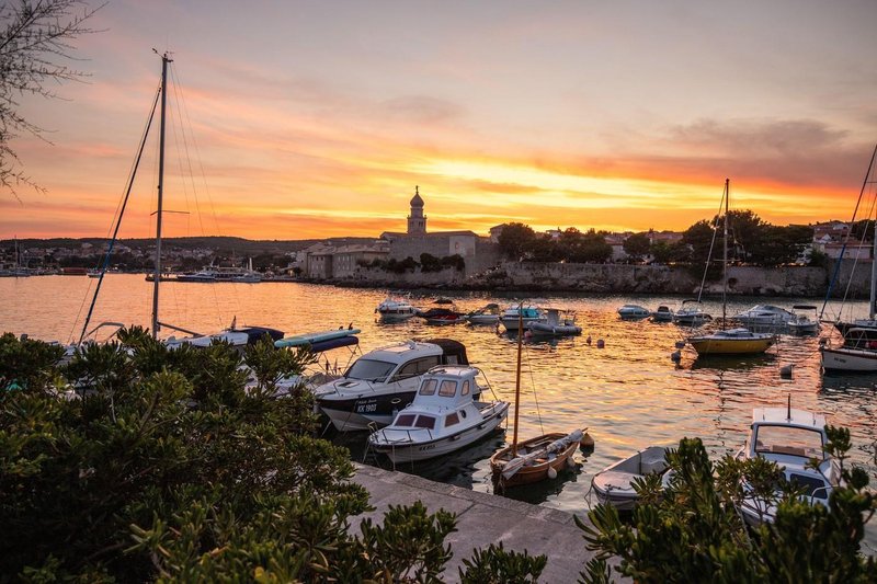 krk otok morje hrvaska jadran jadransko morje turizem pomlad nasvet slovenija