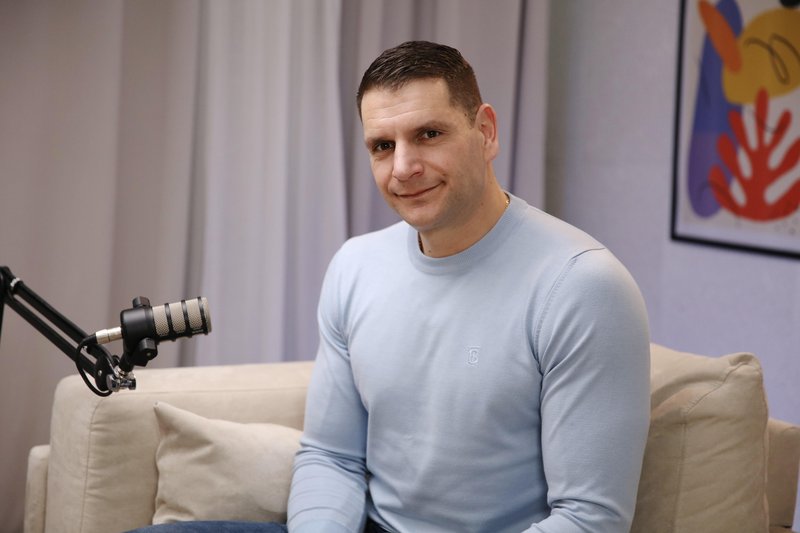 zoran stevanovic resnica podkast tvoj glas 26 golubovic sergej pogovor politika volitve