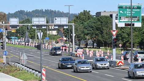 Nevarno križišče v Ljubljani: "Avtomobili vozijo z veliko hitrostjo, ko zavijaš levo, jim komaj uideš ..."