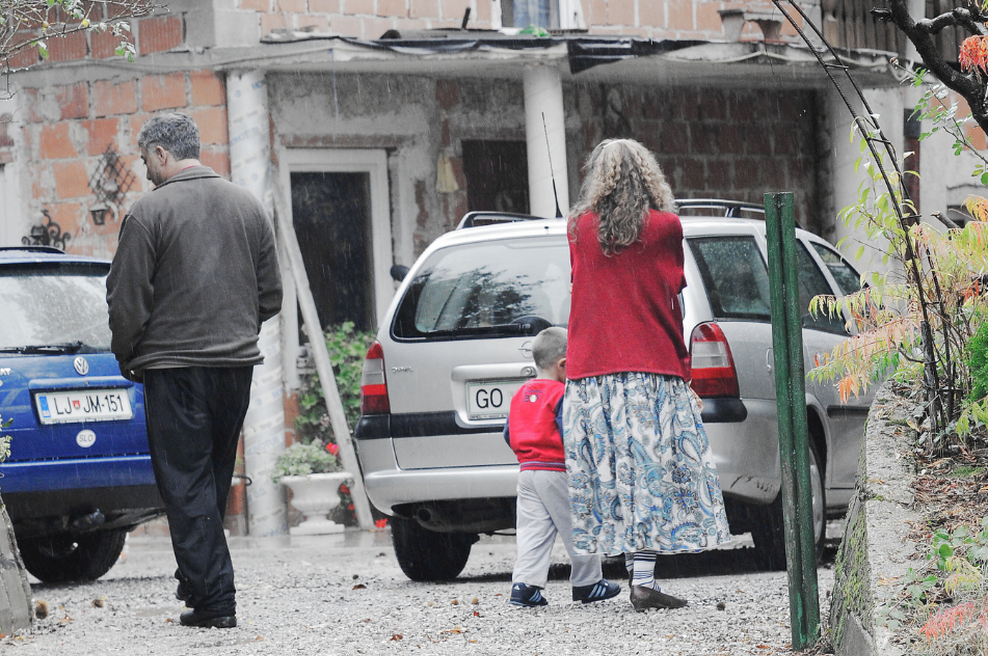 Upor proti Šutarjevemu zakonu, ki rubi socialno pomoč: Romi napovedali protestni shod (foto: Bor Slana/Bobo)