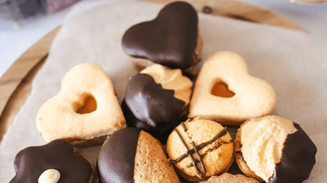 V stari Ljubljani navdušuje nova poslovalnica s sladkimi in slanimi dobrotami s posebnim pridihom