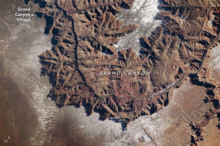 grand canyon satelit nasa posnetek zima sneg presenecenje vesolje