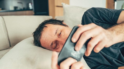 moski vonj smrad karamela zdravje tumor mozgani zdravje diagnoza