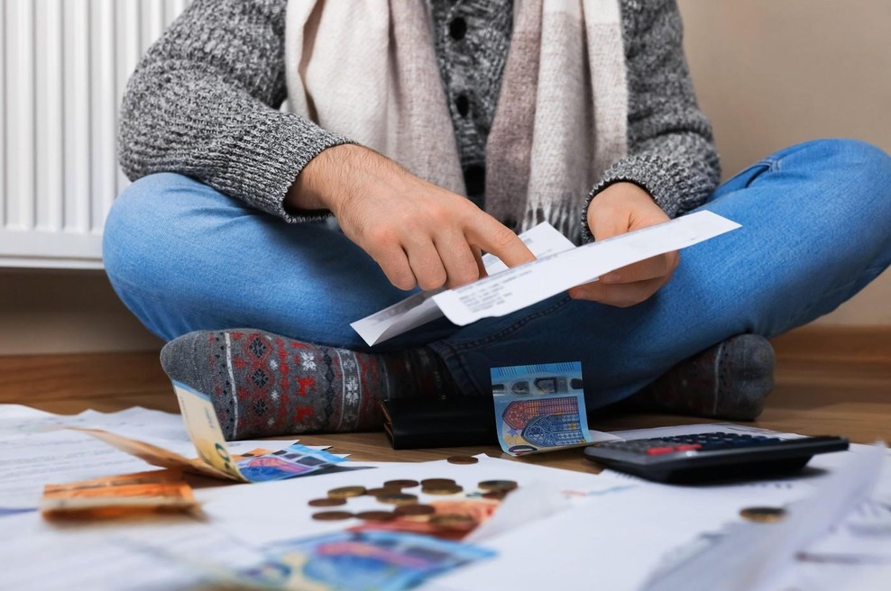 En strošek manj za slovenska gospodinjstva, toda ... Že ob prvem obisku trgovine vas bodo še bolj udarili po denarnici! (foto: Profimedia)