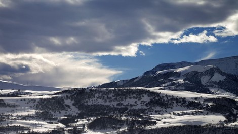alpe gore plaz smucanje tragedija sneg smrt grozljivo policija nesreca narava
