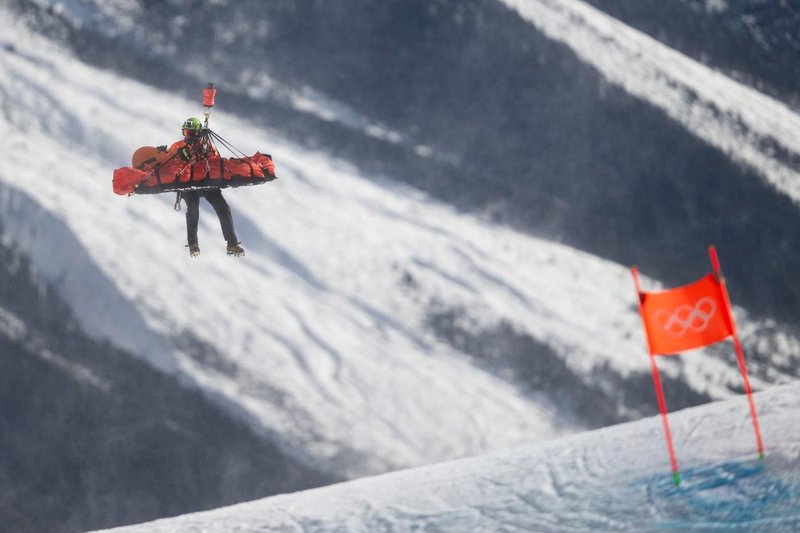 Lindsey Vonn olimpijske igre ZDA smuk smucanje padec bolecine helikopter