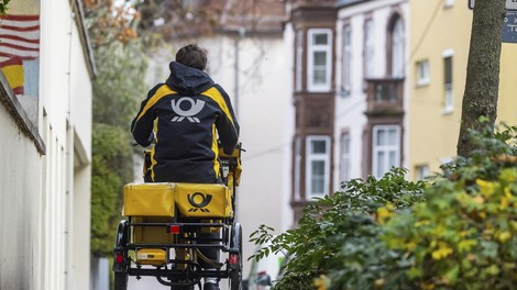 postar dostava paket paketi narocila splet posta slovenija analiza statistika