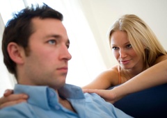 Astrologi opozarjajo: po razhodu se temu astro znamenju raje ne zamerite (ko so ranjeni, postanejo najnevarnejši)