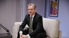 podkast tvoj glas 26 volitve politika metropolitan sergej golubovic svoboda robert golob