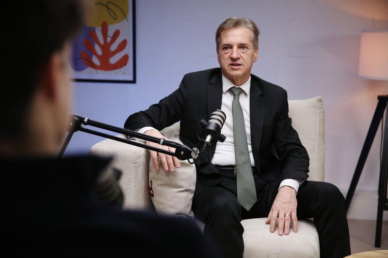 podkast tvoj glas 26 volitve politika metropolitan sergej golubovic svoboda robert golob