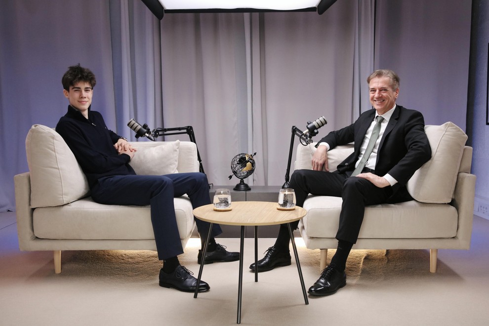 podkast tvoj glas 26 volitve politika metropolitan sergej golubovic svoboda robert golob