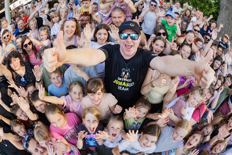 Miha Deželak akcija dežela junakov