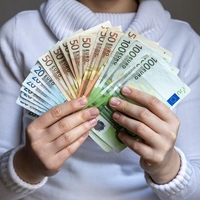 denar zasluzek bogastvo horoskop 5 znamenj zodiak zvezde