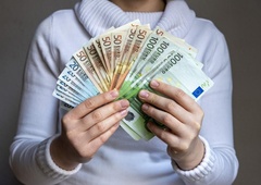 3 astro znaki, ki jih v letu 2026 čaka dediščina: podedovali bodo premoženje ali denar