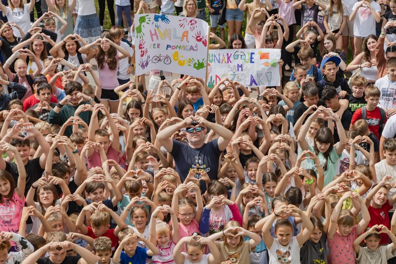 Miha Deželak akcija dežela junakov
