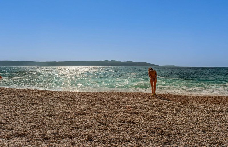 morje pag jadransko morje jadran plaza ograja investitor gradnja poseg spor