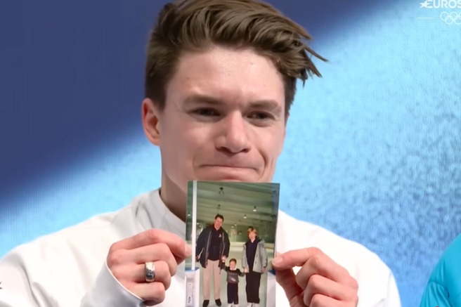 Najbolj čustven trenutek na OI: drsalec pokazal fotografijo s srce parajočim ozadjem