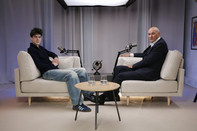 podkast tvoj glas 26 golubovic politika volitve metropolitan pogovor sds janez jansa slovenija prihodnost mladi