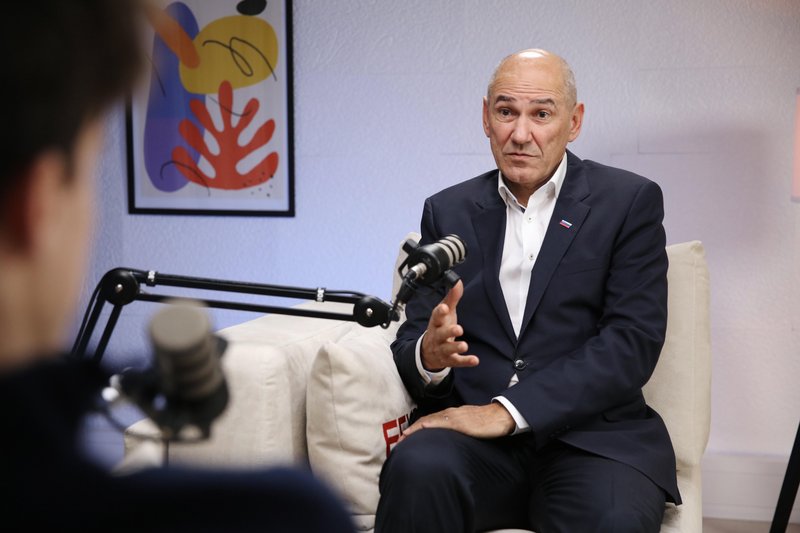 podkast tvoj glas 26 golubovic politika volitve metropolitan pogovor sds janez jansa slovenija prihodnost mladi