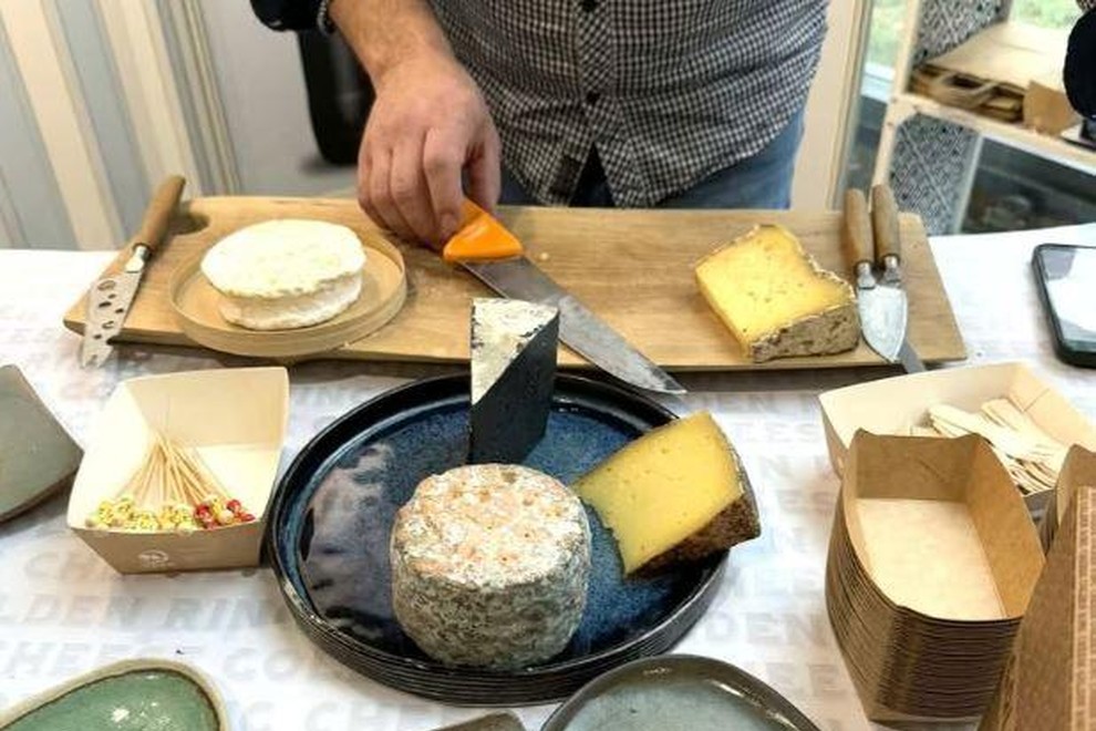 Golden Ring Cheese siri