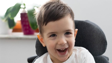 Slovenci znova pokazali srčnost: za 3-letnega Aleksa so zbrali več kot pol milijona evrov