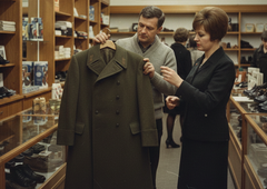 "Narejen za celo življenje": Američan pokazal jugoslovanski plašč, ki ga nosi že skoraj dvajset let