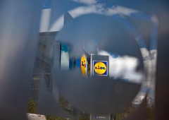 Lidl pripravlja osupljivo novost: nora ideja močno odmeva, trgovski rival se je že pritožil, zadeva pred realizacijo