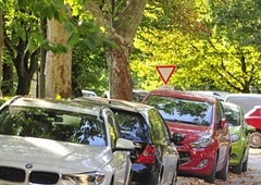 Kaos na ljubljanski ulici: vsak dan hupanje in zaparkirani avtomobili