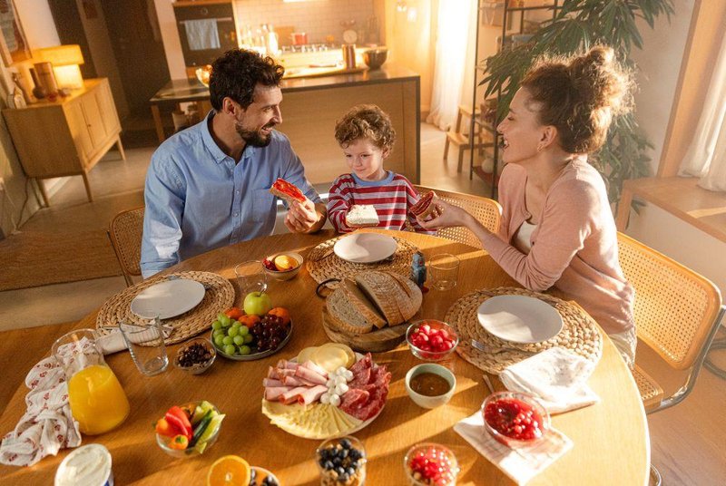 S Falo ne raste le testo, ampak tudi generacije in užitek v peki