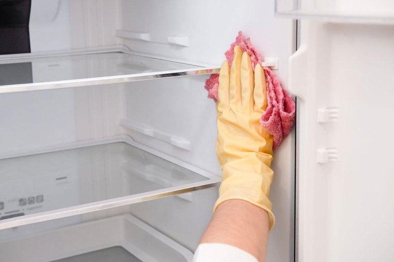 hladilnik čiščenje