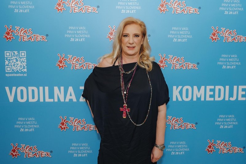 Odprti zakon Špas teater Vesna Pernarčič in Matej Puc