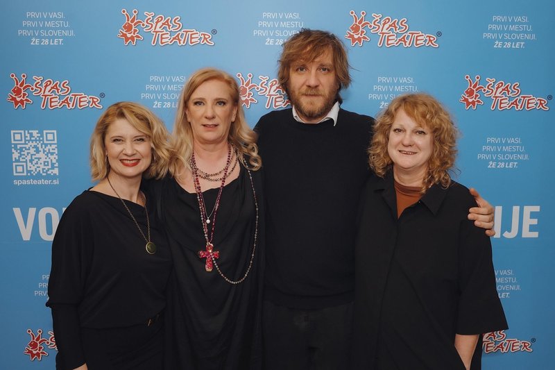 Odprti zakon Špas teater Vesna Pernarčič in Matej Puc