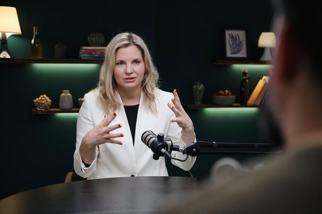 Dr. Teja Klančič razkrije, kako vlaknine vplivajo na našo energijo, občutek sitosti in kakšno vlogo imajo v dietah (VIDEO)