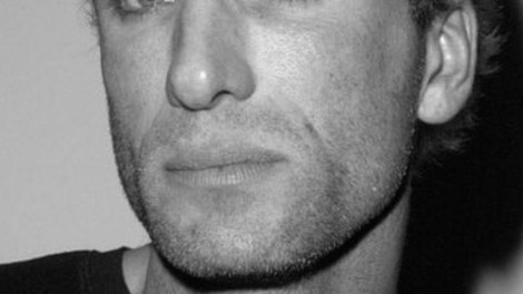 Nehote se je ustrelil: razkrit vzrok smrti slavnega igralca