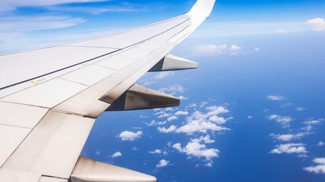 Potniki so dobili pilotovo navodilo, naj pogledajo skozi okno – razgleda ne bodo pozabili nikoli: "Neresnično!"