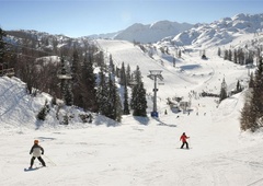 Incident na slovenskem smučišču: na Voglu sta se huje poškodovala dva otroka