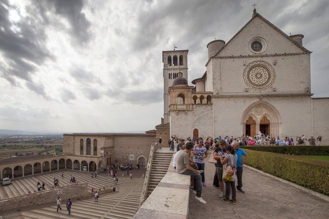 Assisi bazilika Francisek Asiski