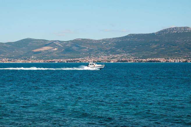 Hrvaska morje coln otok