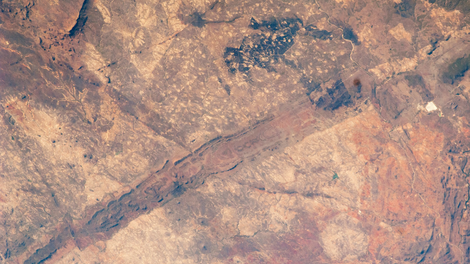 nasa posnetek satelit zimbabve veliki nasip narava zemlja cudo