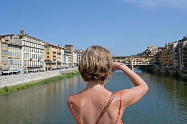 Firence turistka reka Arno