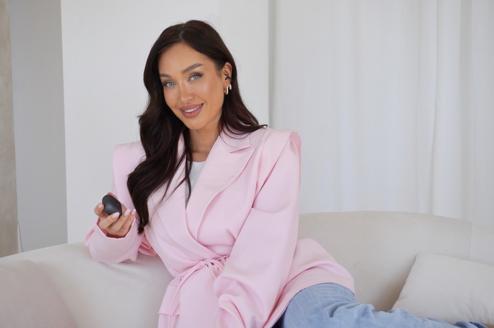 Zakaj je Sabrina na Tajskem prisegala na te slušalke? (foto: Huawei)