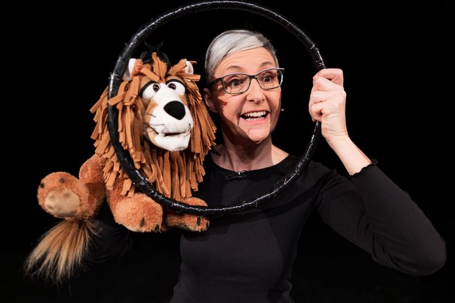 Od legendarne Fate do lutk, ki govorijo po svoje: Lucija Ćirović o disciplini, humorju in otroški domišljiji