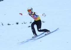 Naš zlati orel ne popušča: Domen Prevc poletel do že 12. zmage v tej sezoni!