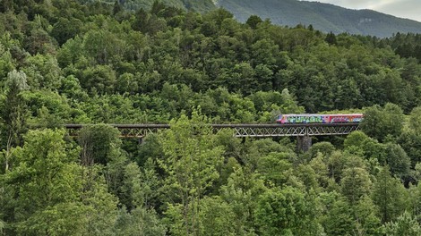 bohinjska proga zeleznica vlak