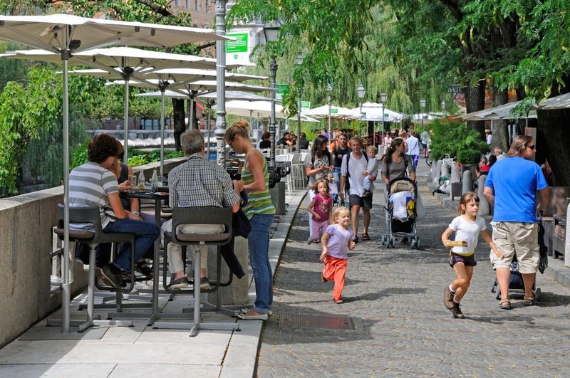 Ljubljana otroci turisti