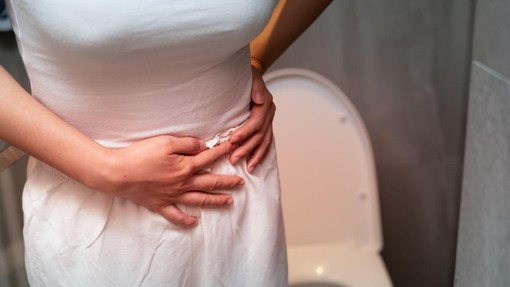 Že več dni niste šli na WC? Gastroenterologi razkrili 3 živila, po katerih bo sledil 'toaletni rokenrol'!