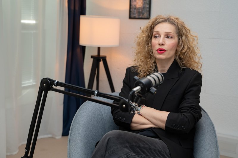 Zakulisje modne industrije v Sloveniji: "Moda ni blišč, ampak podjetniška bitka!"